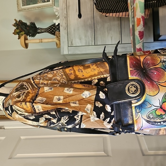 Sharif (since 1827) Colorful Butterfly and Floral Crossbody Bag, Handpainted! - Picture 11 of 12